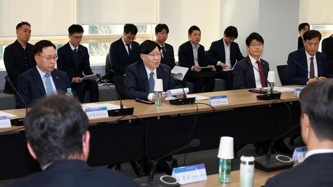 '반도체생태계펀드' 1200억 원 신규 조성…"경기회복 선제 대응"
