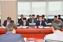충남도(김태흠 지사), 50년·100년 미래 먹거리 만든다
