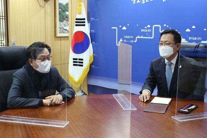 별첨사진