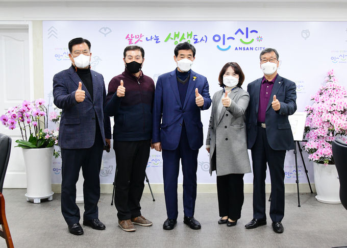 안산시, 市체육회 종목단체 신임회장과 릴레이 간담회.J