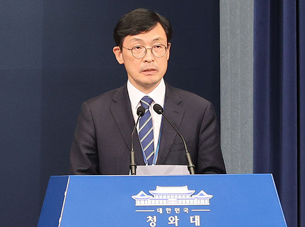 이호승 청와대 정책실장.