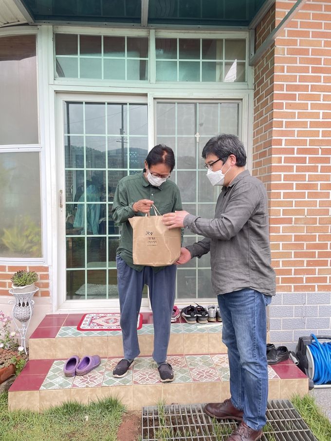 경로당 식료품 전달1