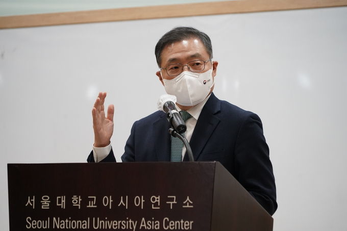 최병암 산림청장, 산림을 활용한 탄소중립 평화도시 공공경영 구축 학술토론회 참석