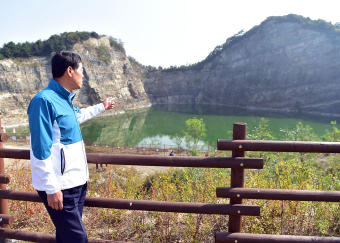 안산의 지도가 바뀐다…단원구의 이유 있는 변신(대부광산 퇴적암층)
