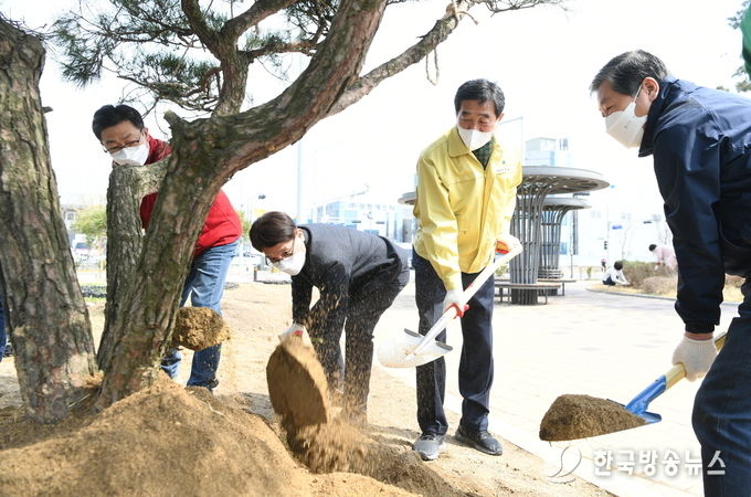 안산시, 식목일 기념 나무 6천주 식재…‘미래세대 위해’
