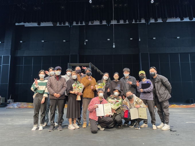 극단예촌 수상 기념촬영