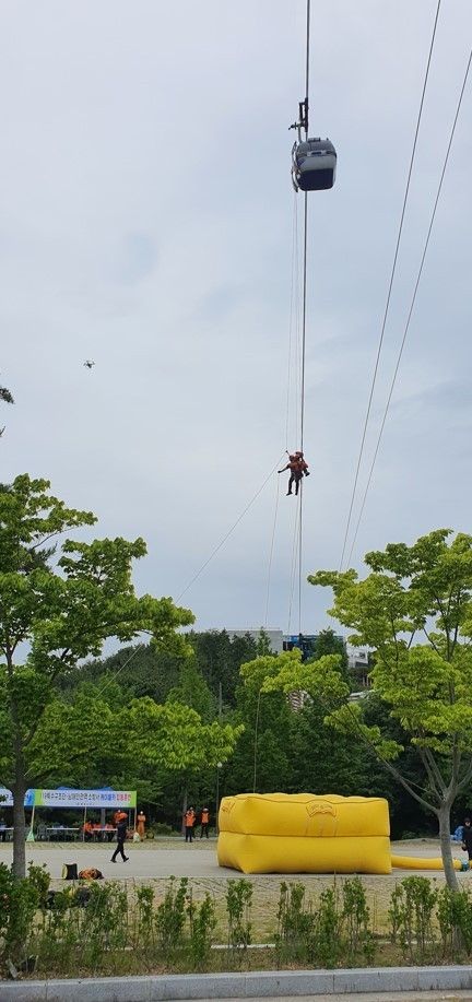 로프활용하강훈련