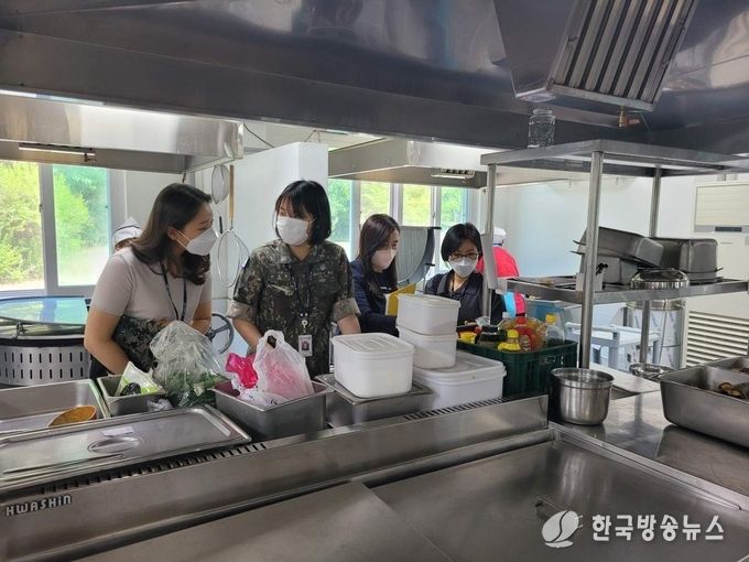 해군2함대_서해바다를_지키고_평택시_합동점검으로_여름철_식품안전을_지킨다