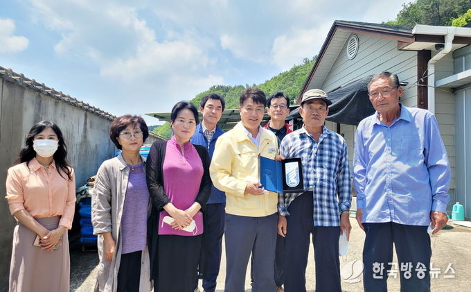 영천시) 임고면 지역사회보장협의체, 국가유공자 명패 전달