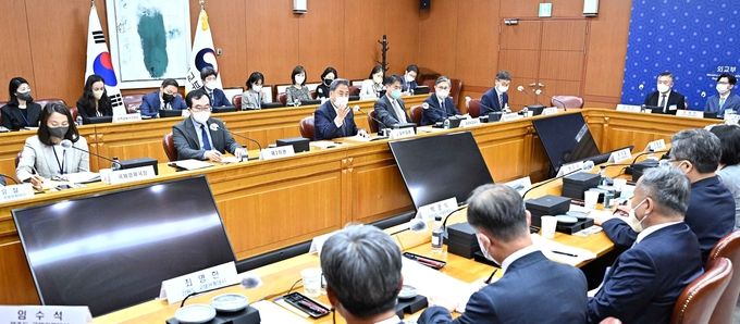 전체회의 사진.