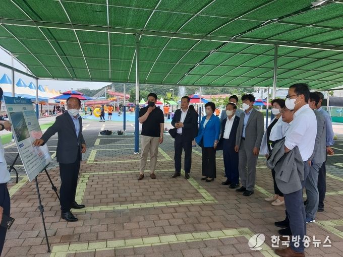 경제건설위원회 야외수영장 현장방문