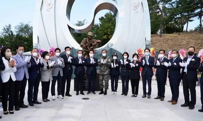 영천시 월남전참전기념탑 준공식