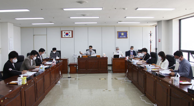 의회운영위원회