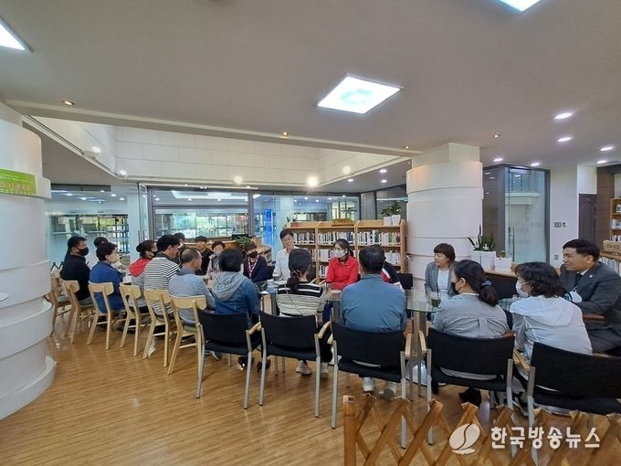 이민근 안산시장, 시 청사 환경미화원 격려위한 오찬 간담회.