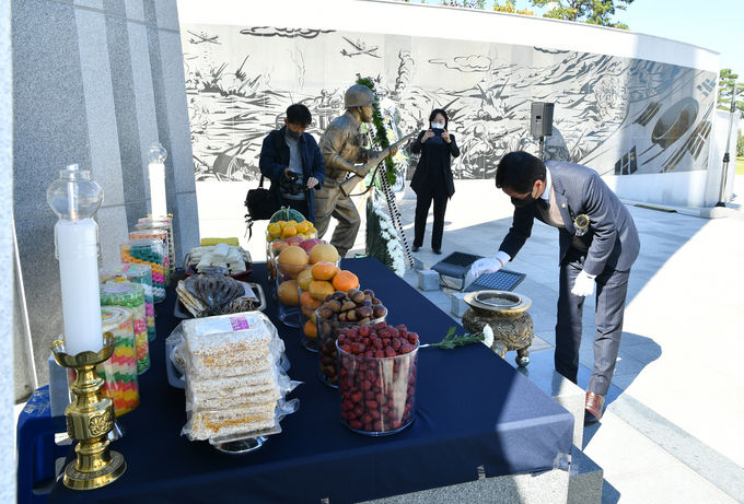 경산시 제19회 호국영령추모제 거행