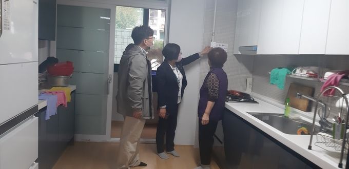 경산시- 어르신 따뜻하고 건강한 겨울 보내세요(북부동, 한파 대비 경로당 안전검검 실시)2