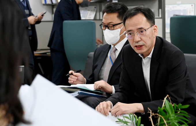 경제산업본부 기자간담회(조인권 본부장).