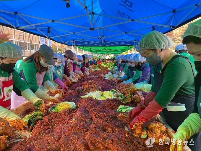 평택시새마을회 따뜻한 겨울나기 사랑의 김장 나누기 행사 실시