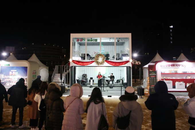 거리공연(버스킹) 공연(윈‧윈터 무대(스테이지))