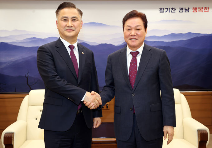 방위사업청장경남도방문