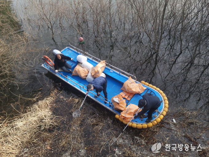 .예당내수면어업계 환경정화 활동 모습
