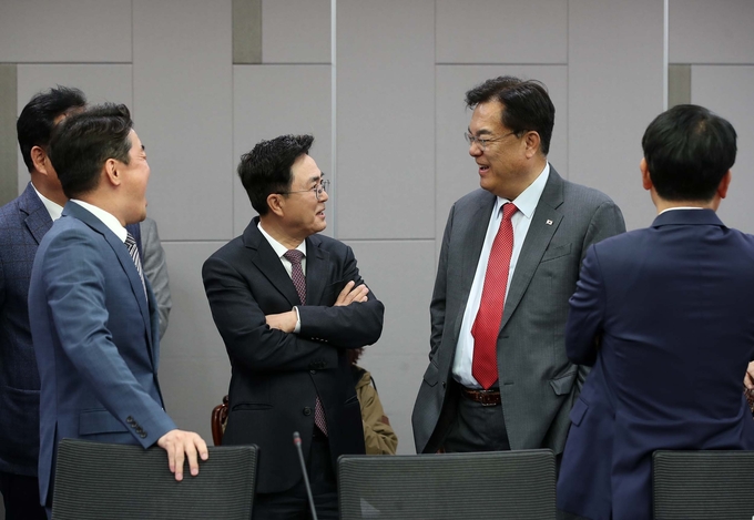 지역_국회의원_초청_토론회
