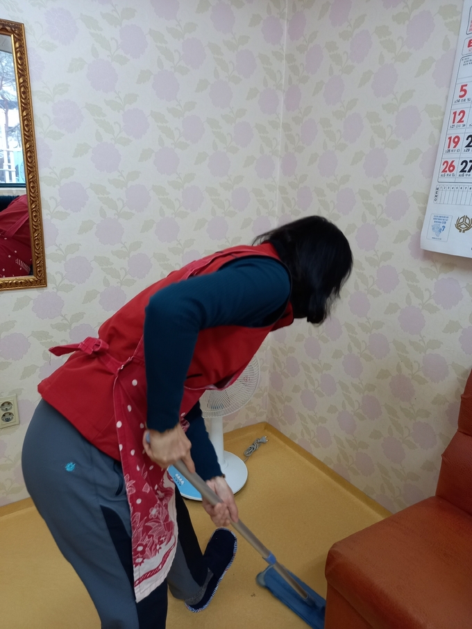 안산시 단원구, 경로당 카네이션 봉사단 활동 실시