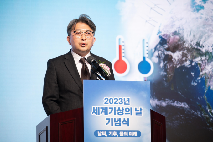 기념사하는 유희동 기상청장