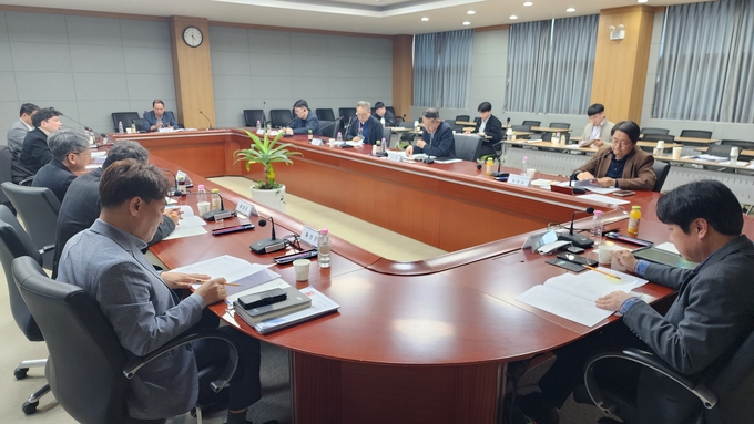 수도권_공공기관_충남혁신도시_유치_자문회의.