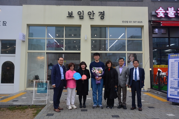 안산시, 장애인 권익 옹호 업소‘오소가게’현판식… 음식점 등 27개소 선정