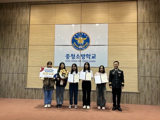 학생·청소년부에서 우승한 공주정보고 학생들