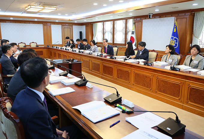 한덕수 국무총리 주재로 제17회 아동정책조정위원회가 13일 개최됐다. (사진=국무조정실)