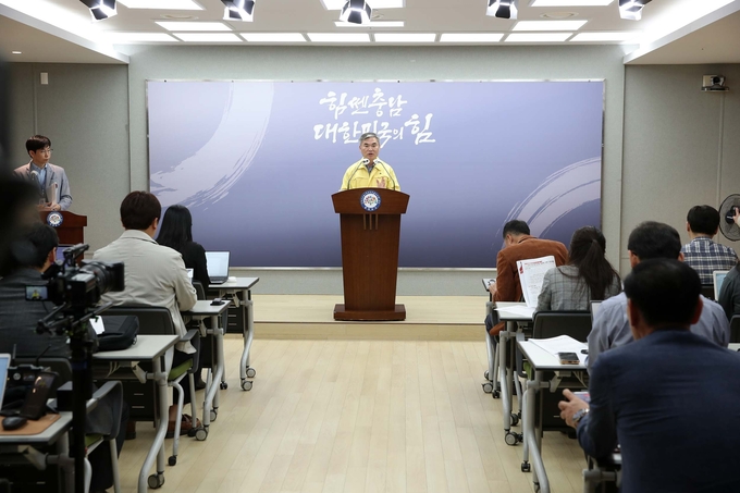 조대호 도 복지보건국장 주재 기자회견<br>
<br>
<br>
<br>
