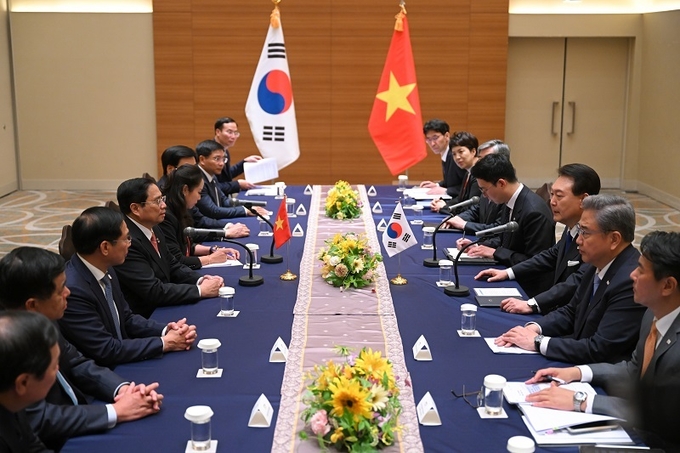 주요 7개국(G7) 정상회의에 참석하는 윤석열 대통령과 팜 밍 찡 베트남 총리가 19일 일본 히로시마에서 정상회담을 하고 있다.(사진=대통령실)