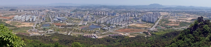 내포신도시_전경(‘몸_따로·일_따로’_31개_기관_유치_본격화)