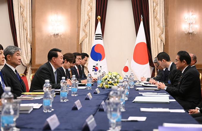 「韓日首脳会談、汚染水問題について有意義な議論…できるだけ早く日本との交渉を始めてください。