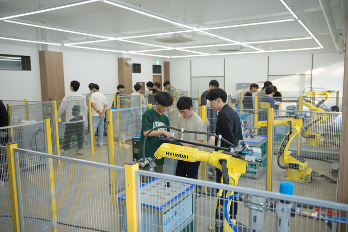 경산시- 영남대 경일대, 국비 225억원 확보로 맞춤형 인재양성 및 일자리 창출에 앞장서(경일대학교 계약학과 운영)