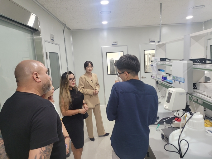 경산시- 경산시, 지역 화장품기업 해외시장 진출 활발_시설투어(코스메틱센터)