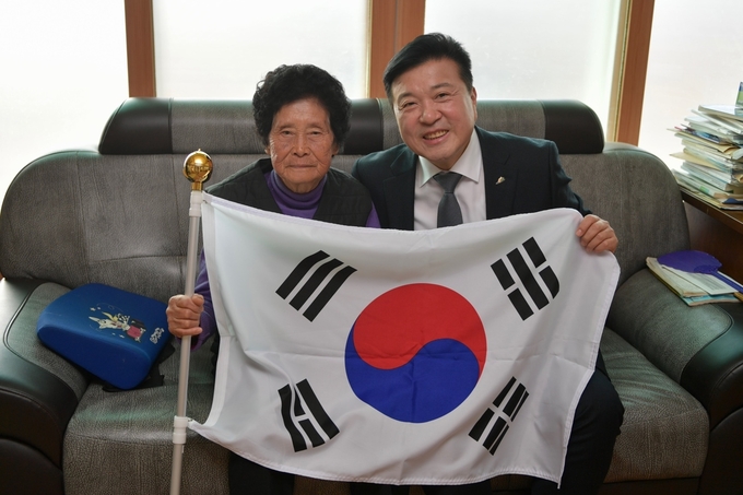 순국선열의 날 기념 독립유공자 유족 위문 모습