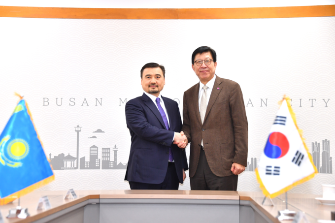 접견 (주한카자흐스탄대사)
