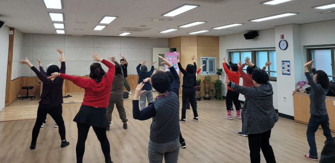 만성질환타파 원스톱 운동건강교실 운영(만성질환 타파 원스톱 운동건강교실 운영 모습)