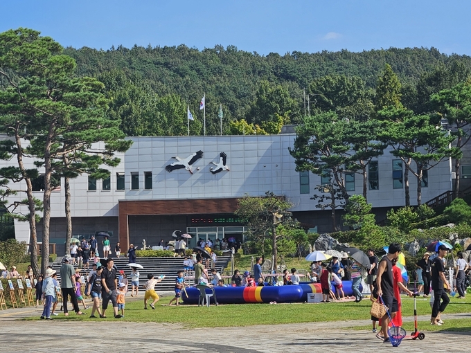 황새공원 전경(축제장)