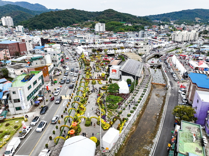 .제7회 예산장터 삼국축제1