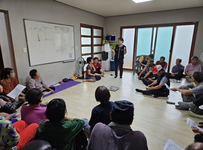 9.대흥면 공경서비스 교육 사진(대흥면장)