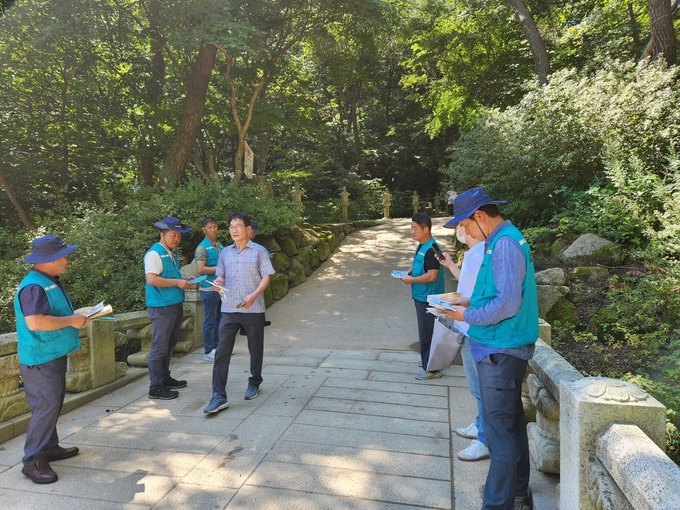 경산시-와촌면 안전협의체, 갓바위에서 추석맞이 안전캠페인 진행