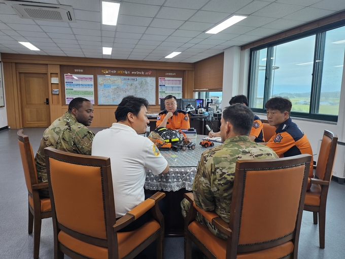 군산소방서, 미공군 제8전투비행단과 공조체제 강화