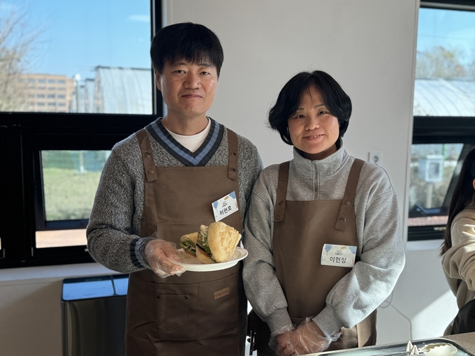 먹거리광장+쿠킹스튜디오