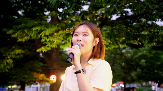 가수 ‘채원’ 공연 모습
