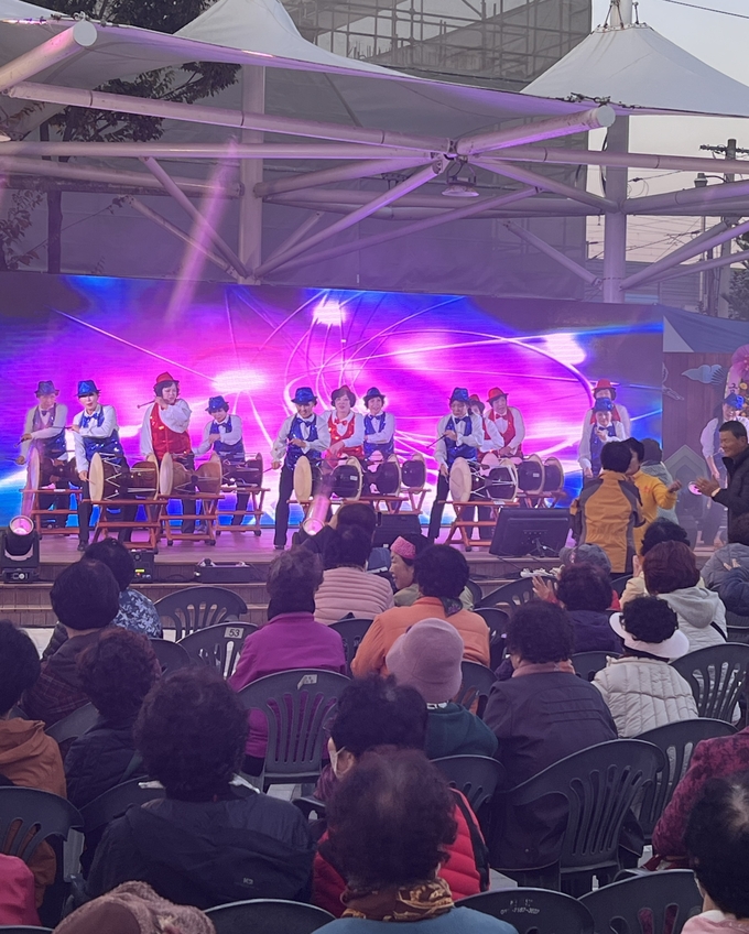 선율로 물드는 가을’ 제10회 금호읍 가을음악회 성료