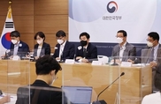 재정 일자리 대폭 줄이고 디지털·신기술 민간 일자리 늘린다